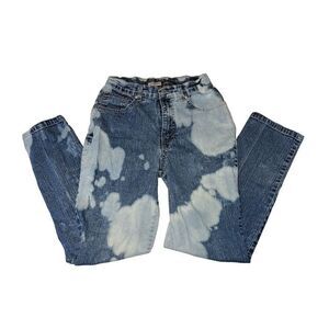 St. John's Bay Women's Size 4 Petite Blue Stretch Custom Bleached 26x27